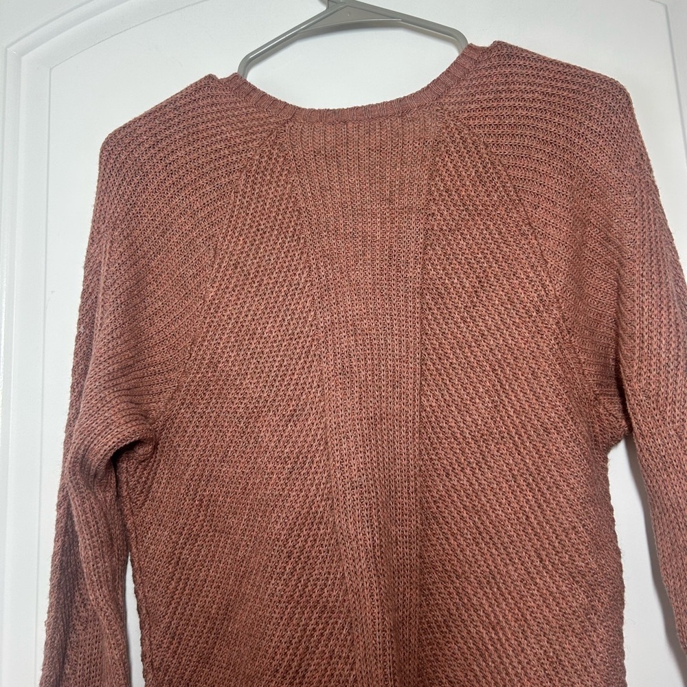 Lululemon What The Heart Wants Pink Knit Wool Blend V-Neck Sweater Size Small - Picture 7 of 11